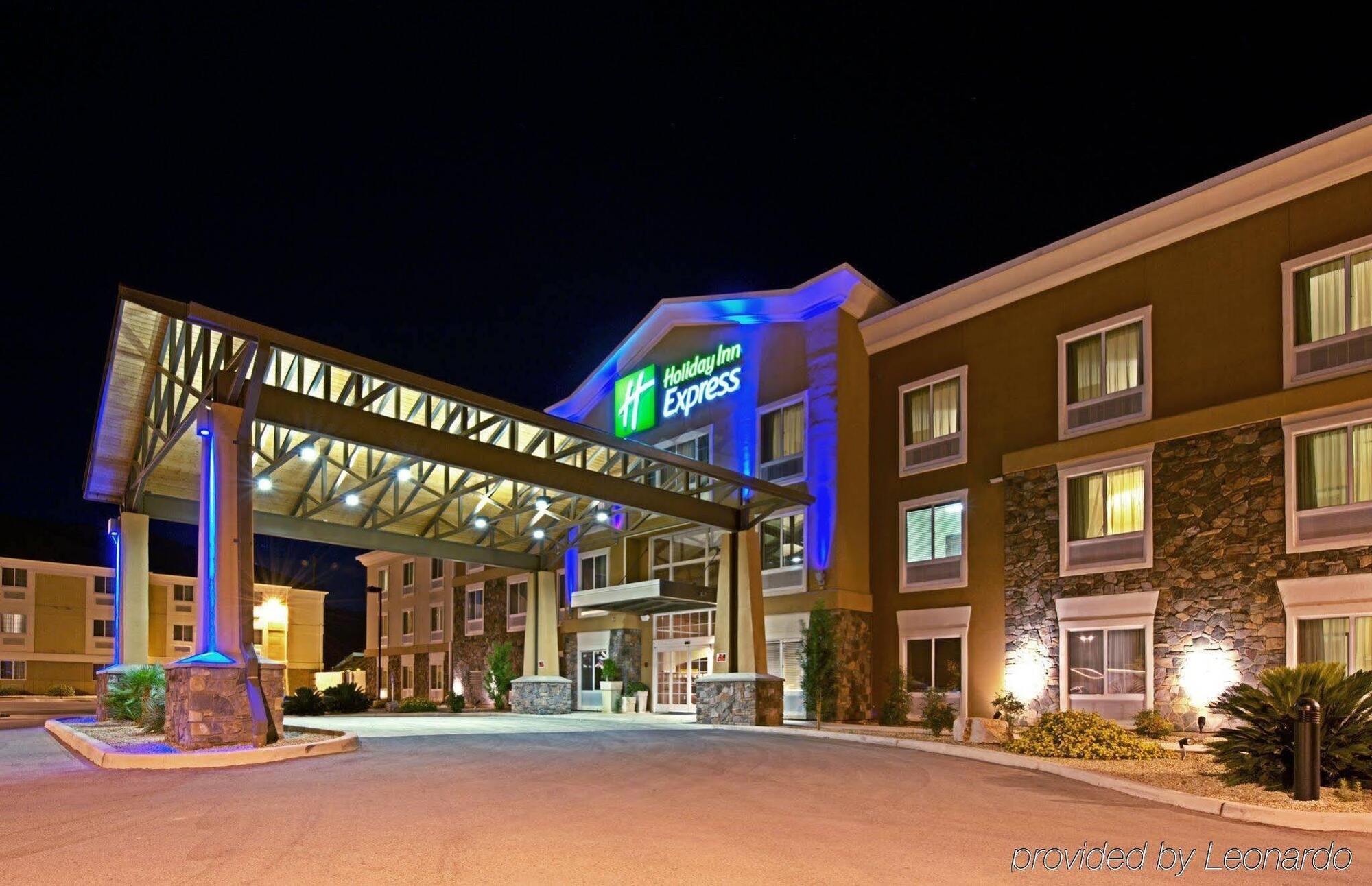 Holiday Inn Express Sierra Vista By Ihg Exteriör bild